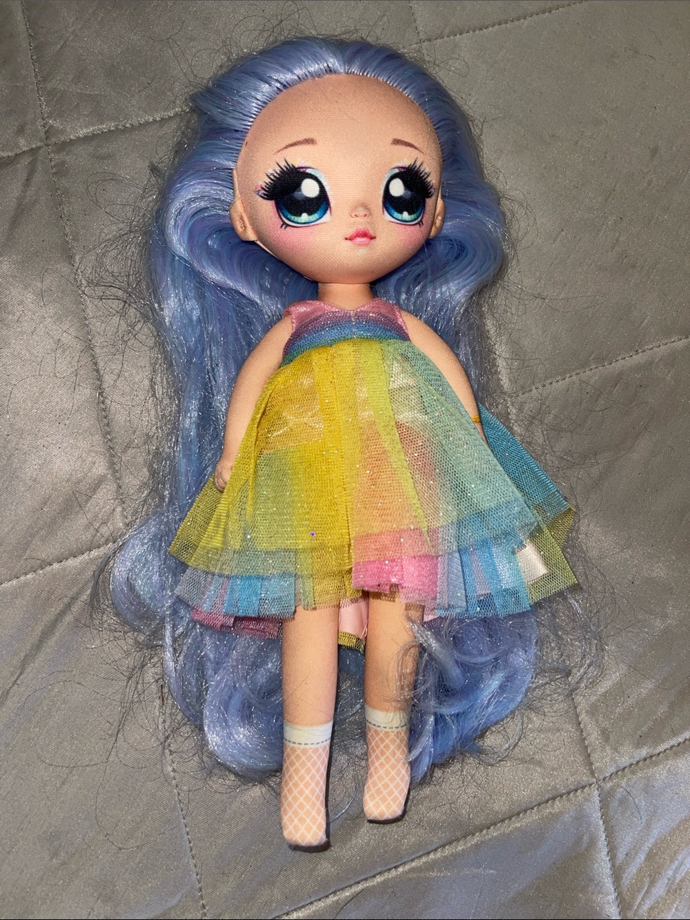 Na! Na! Na! Surprise Premium Doll • Pastel Rainbow Tulle Dress • Missing Shoes